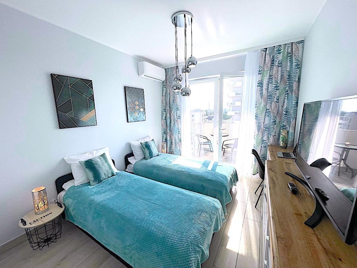 Apartament Z Tarasem I Widokiem Na Odre Wrocław Exteriör bild