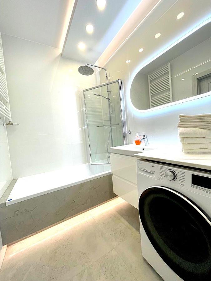 Apartament Z Tarasem I Widokiem Na Odre Wrocław Exteriör bild