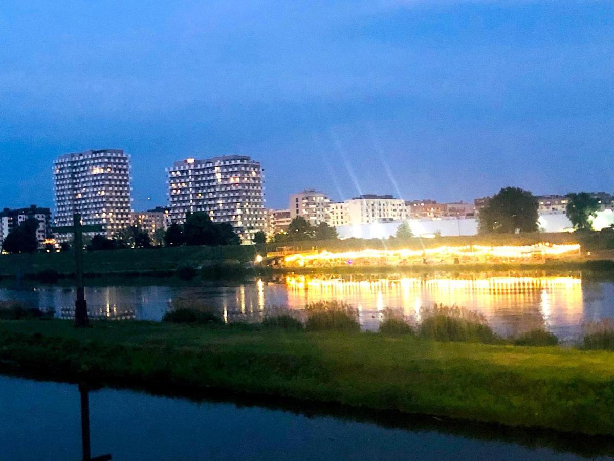 Apartament Z Tarasem I Widokiem Na Odre Wrocław Exteriör bild